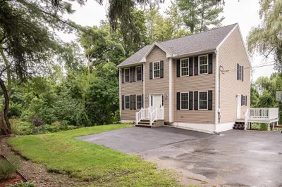 123 Pleasant Valley Street 1
