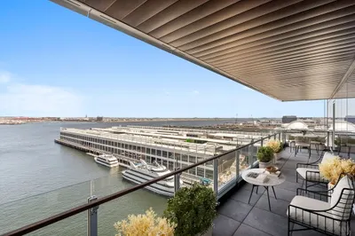150 Seaport Blvd #14E