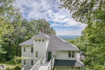 134 Mountain Rd