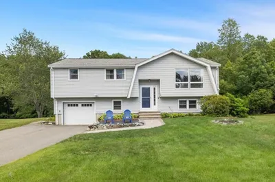 138 Kotlik St 1