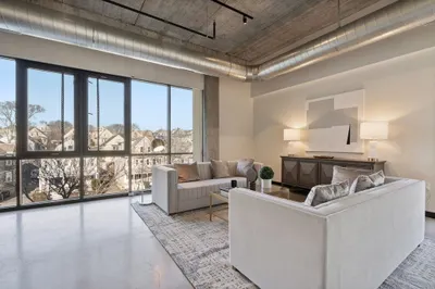 1060 Broadway #213