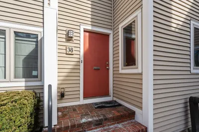 676 Huron Ave #38