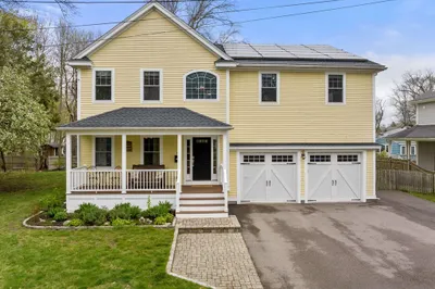 36 Bayley St 1