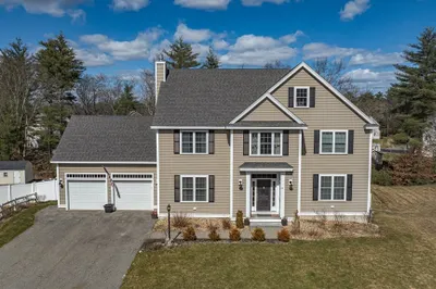 35 Oak Ledge Cir 1