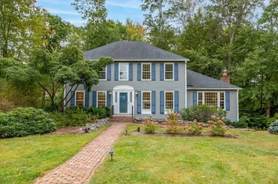 44 Tuttle Dr