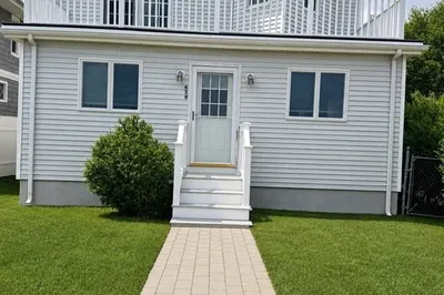639 Quincy Shore Dr 1