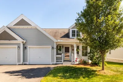 3 Strawberry Ln #H