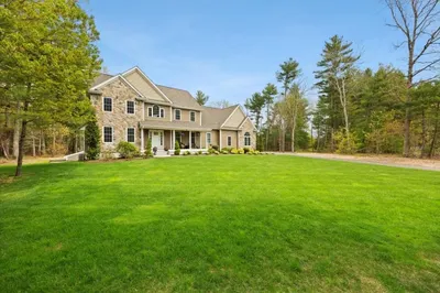 13 Fuller Drive 1