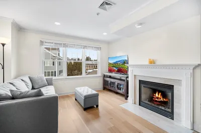 23 Maple St #B 1