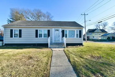 85 Farnsworth St