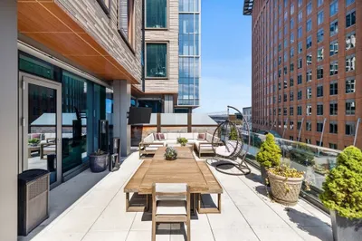 135 Seaport Blvd #538