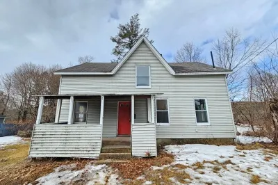 26 Maple St