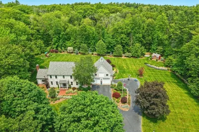 37 Pleasant St 1