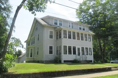 22 Rockhill St #3 1