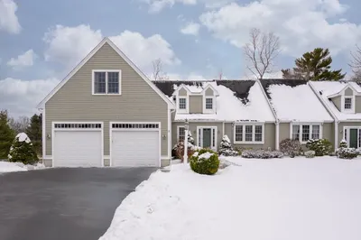 32 Doctors Hill Dr #32 1
