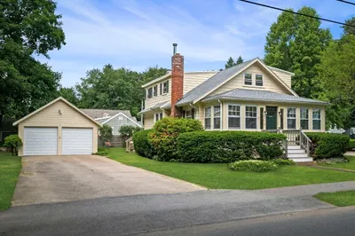 60 Maple Street 1