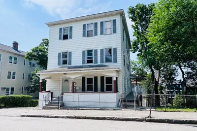 14 Gage St 1