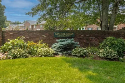 103 Windsor Dr #103