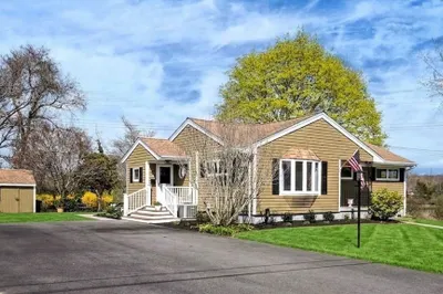 67 Montgomery Rd 1
