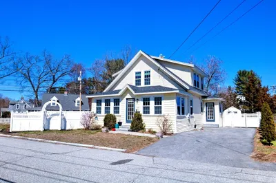 15 Sunset Ave 1