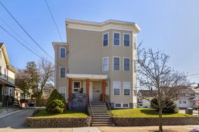 82 Medford Street #3 1