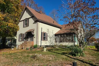 537 Union St 1