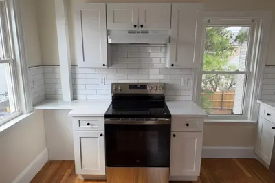 11 Patten St #2 1