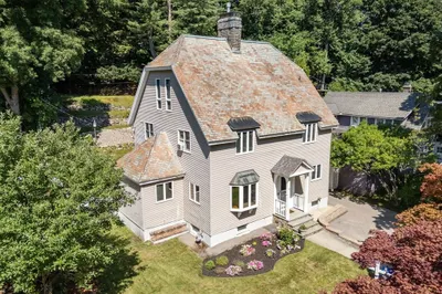 43 Laconia Rd 1