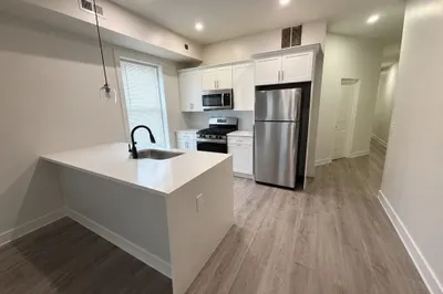 301-305 Dudley St #2 1