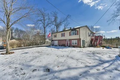 120 Lakeside Ave 1