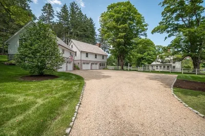 968 Bay Road 1