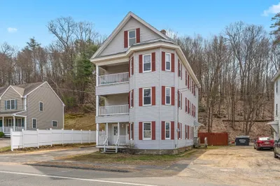 717 Main St 1