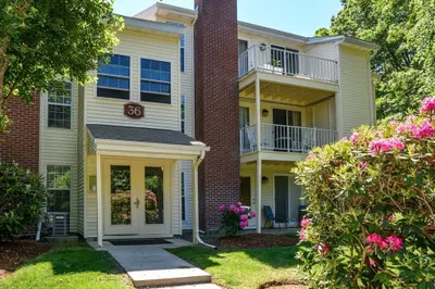 36 Walden Dr #19