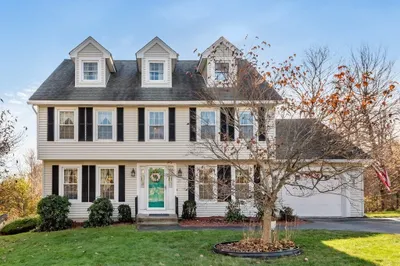 21 Fox Meadow Dr