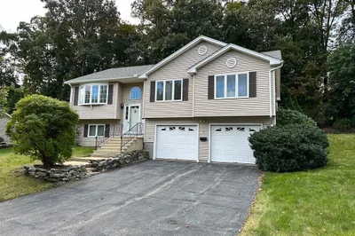 7 Deerfield Cir 1