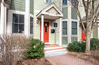 30 Weston Ave #11