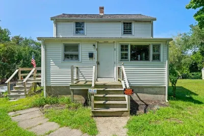20 Pleasant St
