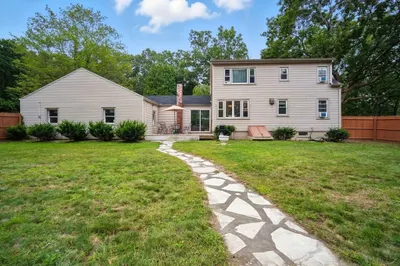 882 Glendale Rd 1