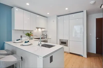 133 Seaport Blvd #1801 1