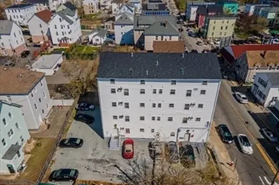 153 Belleville Ave 1