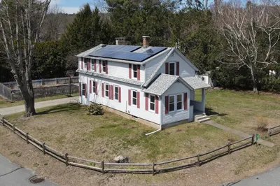 61 Riverview Dr