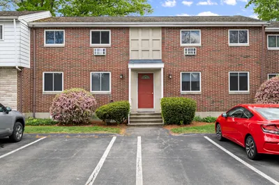 4 Wilson Dr #4