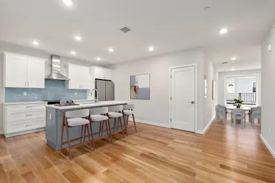 267 Old Colony Ave #310 1
