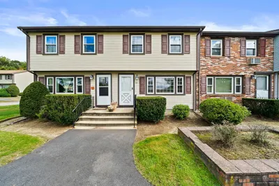 20 Washington St #2-2