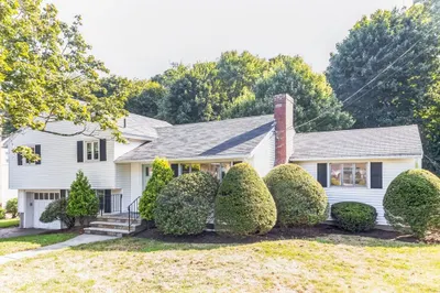 7 Hanford Rd