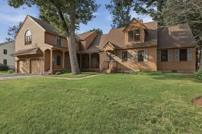 63 Jamestown Road 1