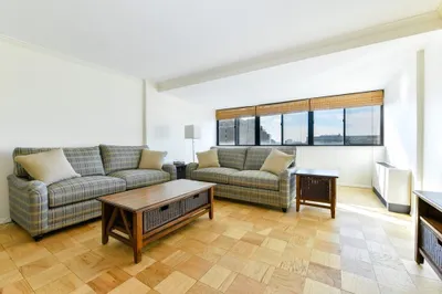 2 Hawthorne Place #15C 1