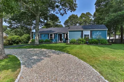 22 Captain Bearse Rd
