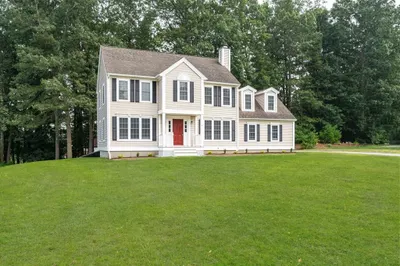 7 Manor Ln 1