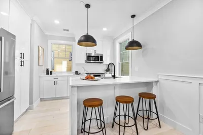1252 Broadway #5 1